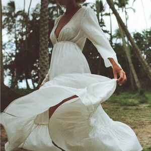 Elegant White Maxi Dress